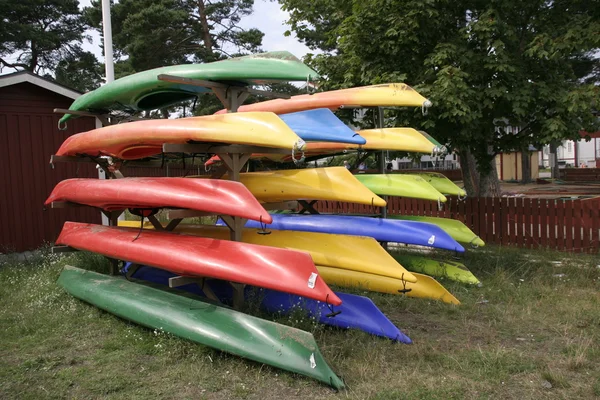 Colorful canoes — Stock Photo, Image