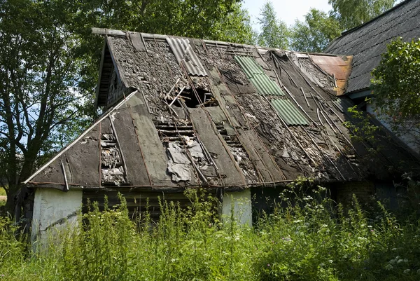 房子的旧屋顶 — 图库照片