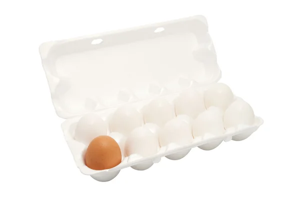 不同的鸡蛋在一个盒子里 — 图库照片