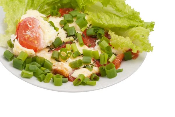 Omelette mit Tomaten und Salat — Stockfoto