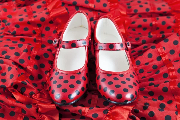 Zapatos de tacón con ropa típica sevillana —  Fotos de Stock