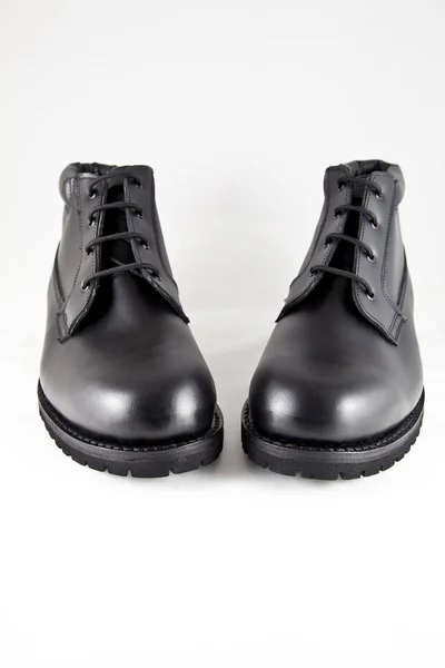 Černé boty vyrobené?? z kůže — Stock fotografie