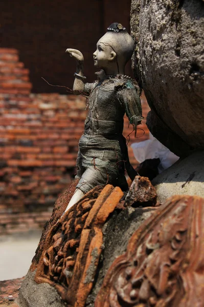 Tajski lalka w świątyni — Zdjęcie stockowe