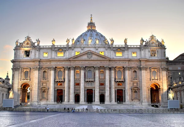 La Basílica Papal de San Pedro — Foto de Stock