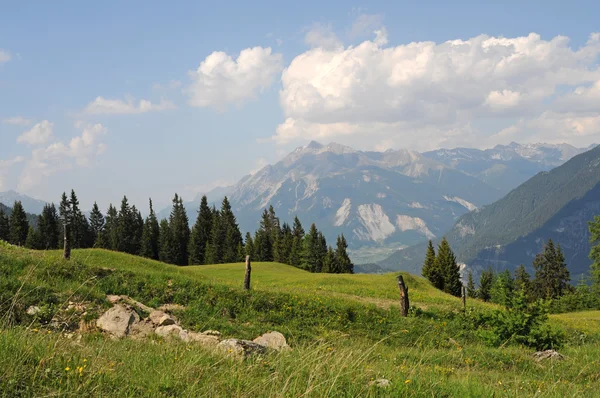 Schweizer Alpenlandschaft — Stockfoto