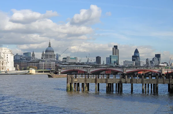 伦敦金融城的全景 — 图库照片