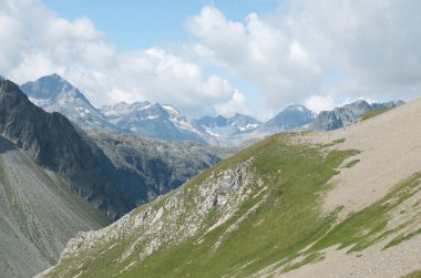 güzel dağ manzara kentinde grisons, İsviçre