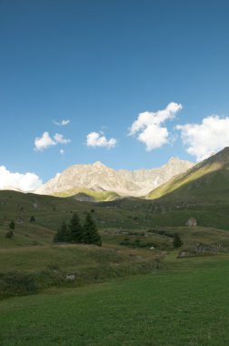 Majestic alpine peyzaj