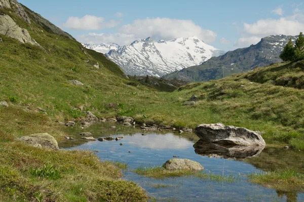 Majestosa paisagem alpina — Fotografia de Stock