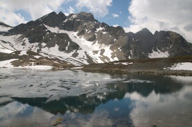 Majestic alpine peyzaj