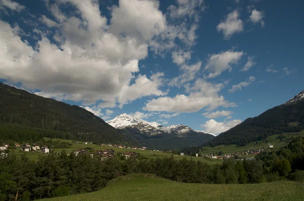 Swiss alpine landschap — Stockfoto