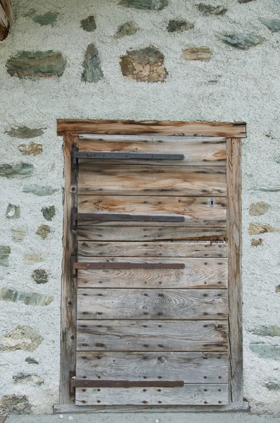 Porta em uma casa velha — Fotografia de Stock