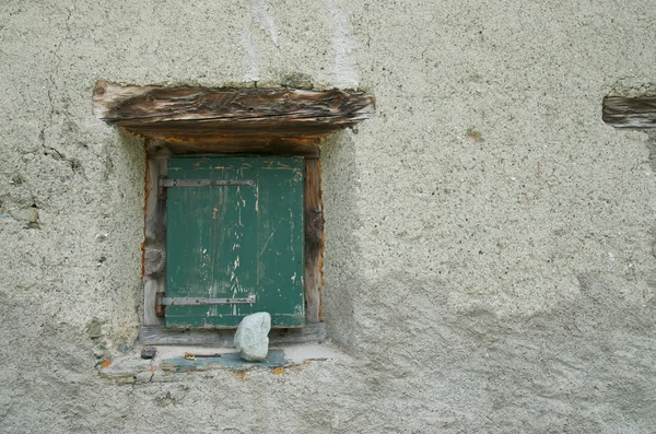 古い壁と窓 — ストック写真