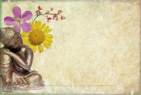 Mooie achtergrondafbeelding met standbeeld van Boedha en flora. nuttige ontwerpelement. — Stockfoto