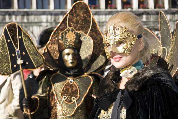 Velencei karnevál párok — Stock Fotó