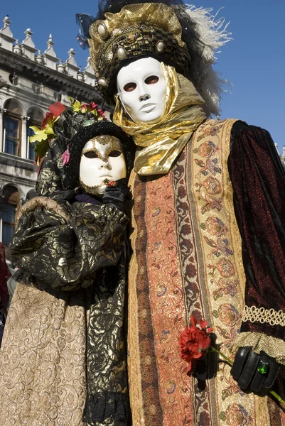 Parejas de Carnaval de Venecia — Foto de Stock