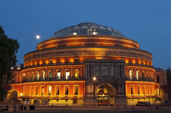 Royal Albert Hall al anochecer —  Fotos de Stock