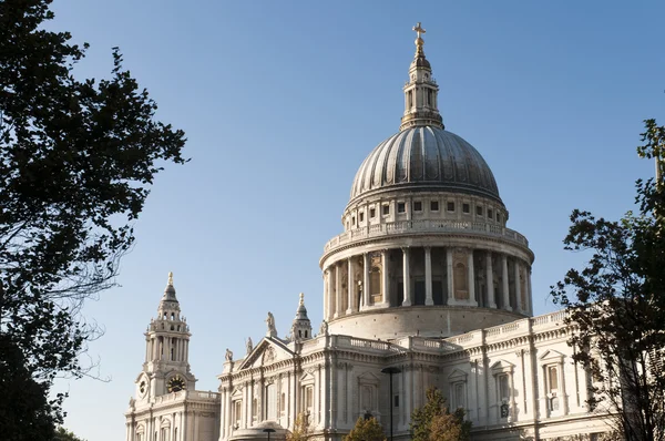 Svatý pauls cathedral, Londýn, Velká Británie — Stock fotografie