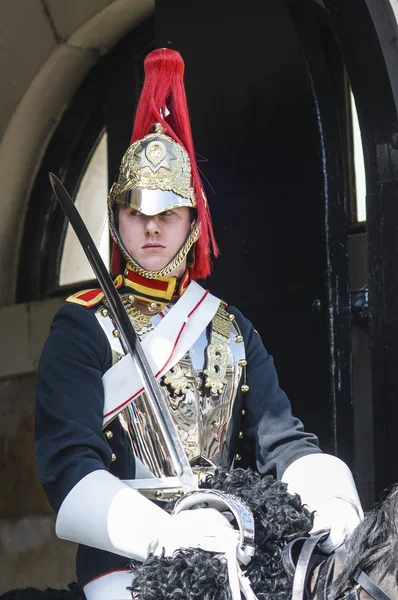 LONDON, UK - APRIL 02: Portrait of mounted Royal Horse Guard in — Stock Photo, Image