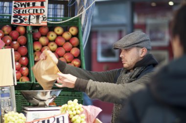 meyve satan ürünler, Londra, İngiltere, 2011 ambalaj