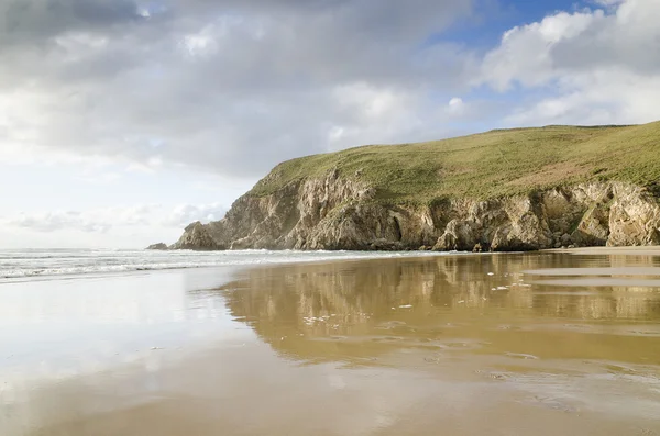 Strand whit grote rotsen, paradijs strand — Stockfoto