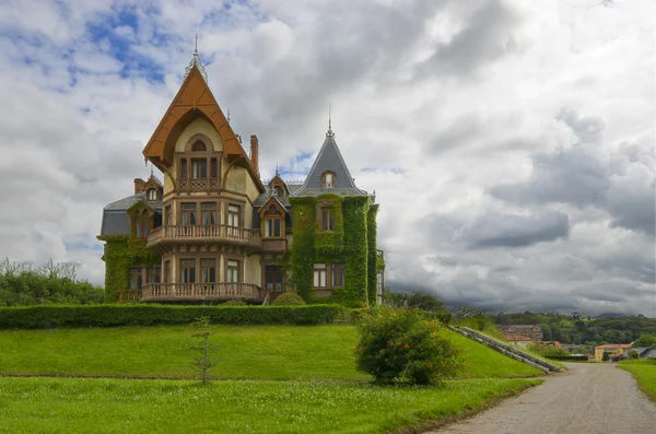 Altes viktorianisches Haus — Stockfoto