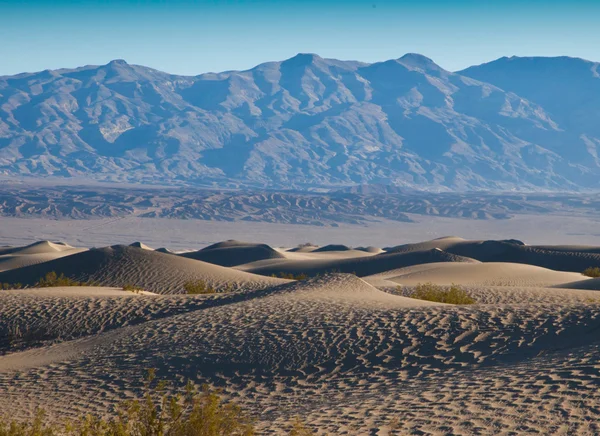 Смертельна долина піщані дюни — стокове фото