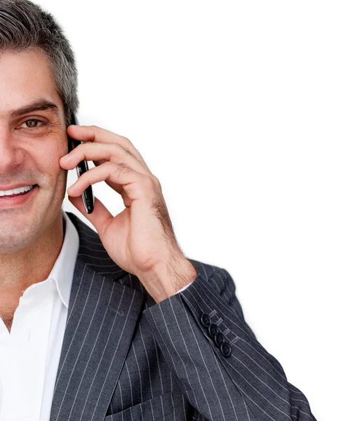 Κοντινό πλάνο ενός χαμόγελου επιχειρηματία στο τηλέφωνο — Φωτογραφία Αρχείου