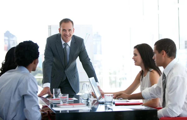 Business talking about a new business plan — Stock Photo, Image