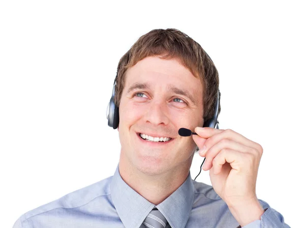 Assertief businessmnan met hoofdtelefoon op opzoeken — Stockfoto