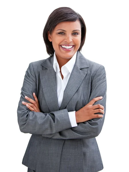 Позитивна бізнес-леді зі складеними руками стоїть — стокове фото