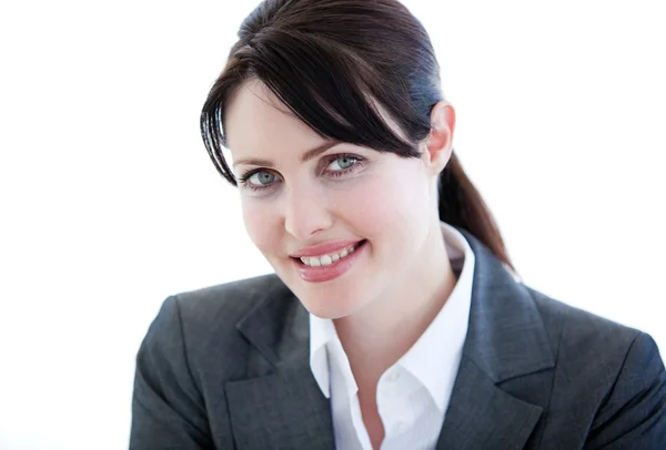 Portret van een zelf-verzekerde zakenvrouw permanent — Stockfoto