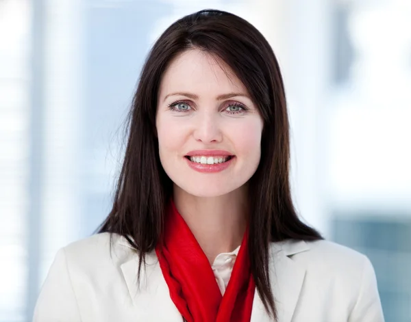 Portrait of a radiant businesswoman standing — Stock Photo, Image