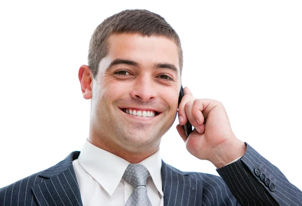Porträt eines selbstbewussten Geschäftsmannes am Telefon — Stockfoto