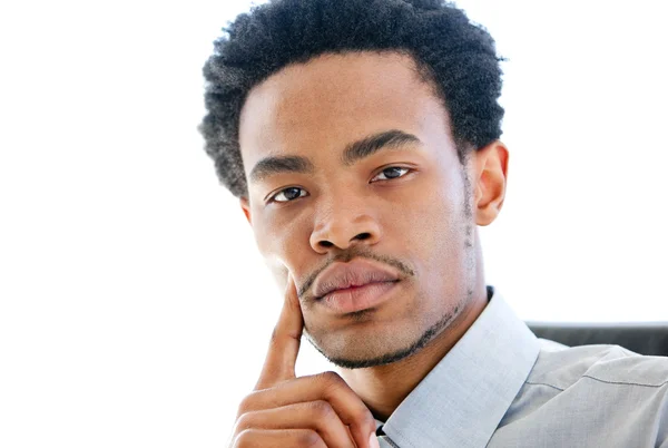 Portret ciekawy afro-amerykański biznesmen — Zdjęcie stockowe