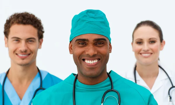 Retrato de uma equipe médica encantadora — Fotografia de Stock
