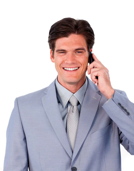 Uomo d'affari sicuro di sé che parla al telefono — Foto Stock