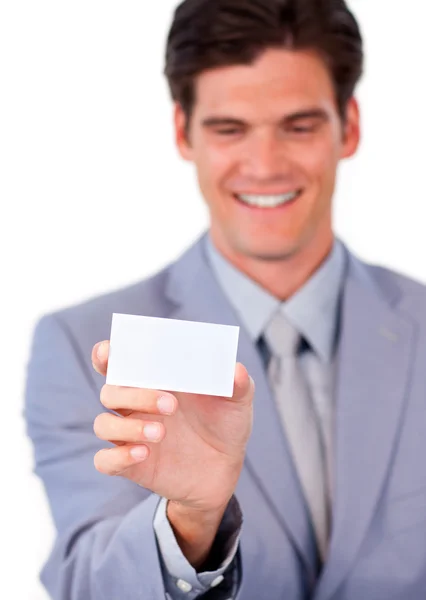 Encantador hombre de negocios con una tarjeta blanca — Foto de Stock