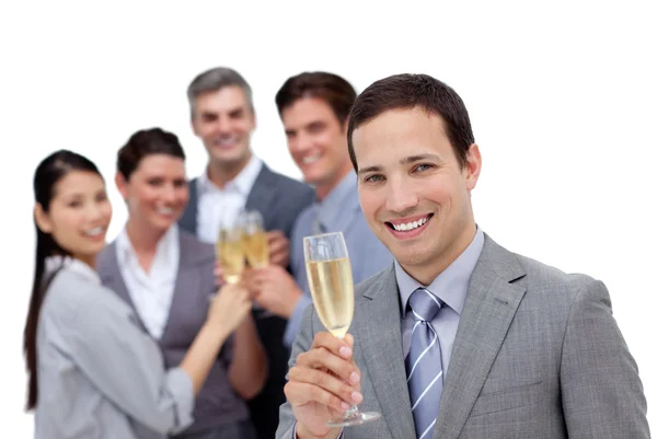 Framgångsrik verksamhet team grillas med champagne — Stockfoto