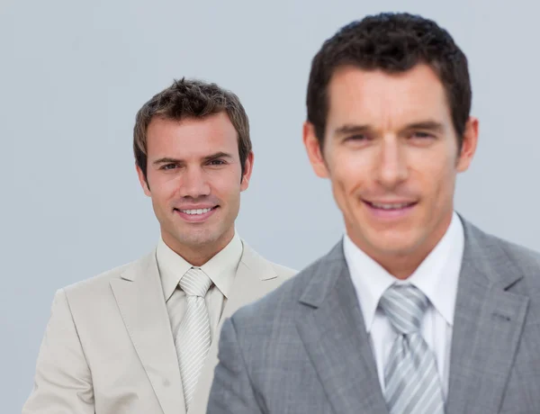Портрет усміхнених бізнесменів ізольований — стокове фото
