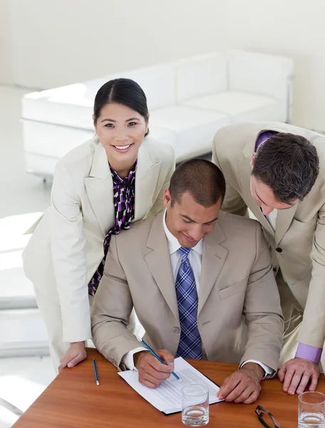 Concentrated business working together — Stock Photo, Image