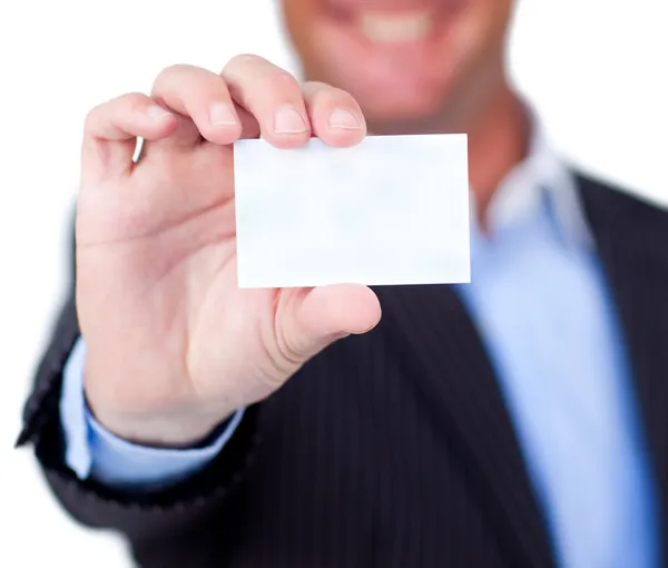 Close-up de um empresário segurando um cartão branco — Fotografia de Stock