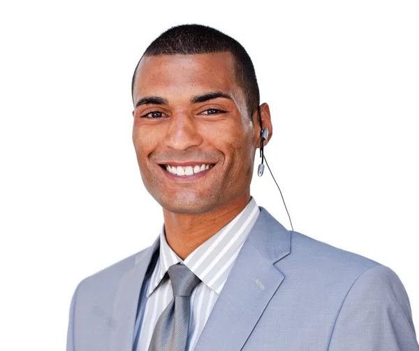 Atrakcyjny biznesmen uśmiechając się do kamery — Zdjęcie stockowe