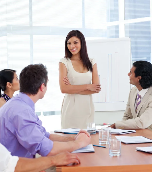 Young businesswoman giving a presentation — Stock Photo, Image