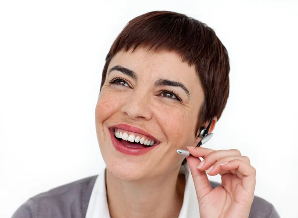 Representante de servicio al cliente sonriente con auriculares — Foto de Stock