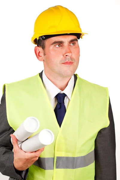 Arquiteto masculino segurando planos e usando um chapéu duro — Fotografia de Stock