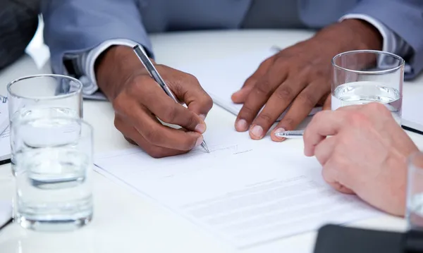 Close-up of ambitious business closing a deal — Stock Photo, Image