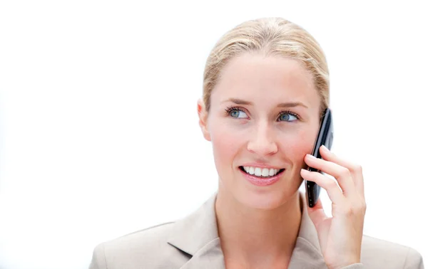 Porträt einer kaukasischen Geschäftsfrau am Telefon — Stockfoto