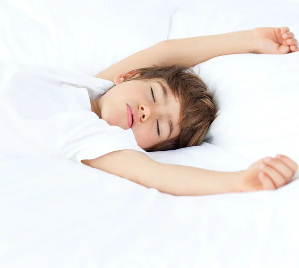 Uyuyan güzel bir çocuk portresi — Stok fotoğraf