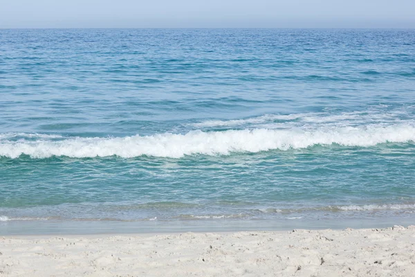 Пляж і хвилі — стокове фото